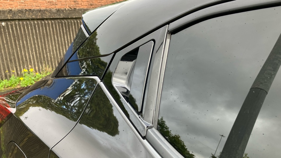 Nissan Juke 1.0 DiG-T 114 Tekna 5dr Petrol Hatchback - Image 24