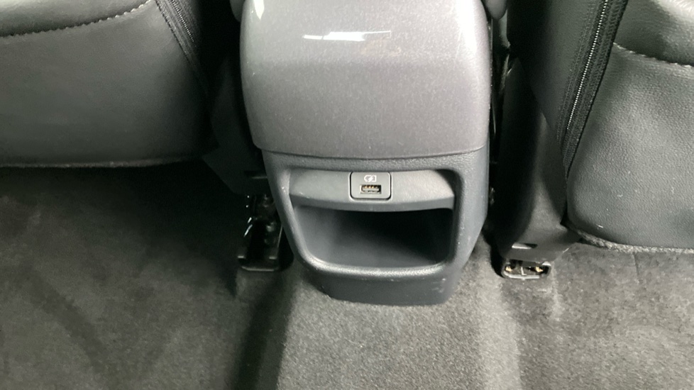 Nissan Juke 1.0 DiG-T 114 Tekna 5dr Petrol Hatchback - Image 34