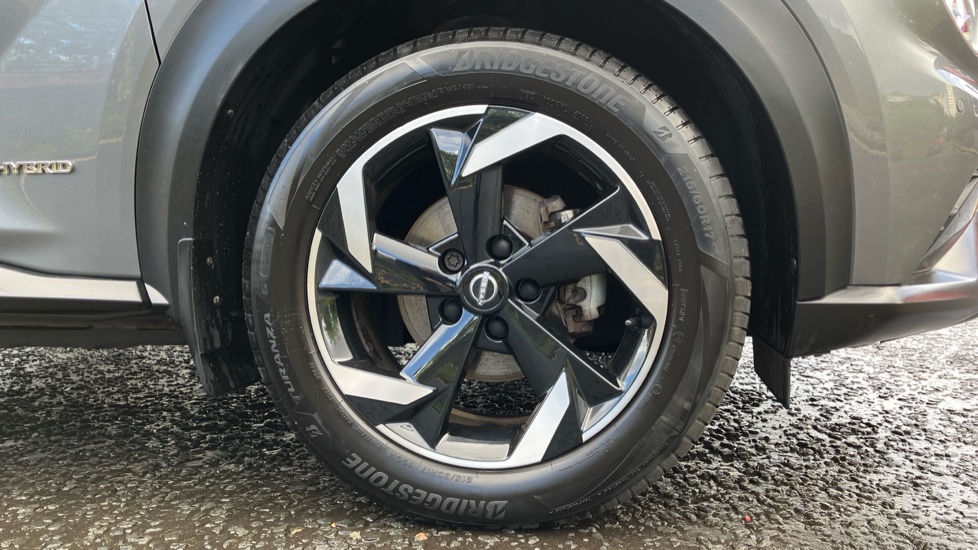 Nissan Juke 1.6 Hybrid N-Connecta 5dr Auto Hybrid Hatchback - Image 7