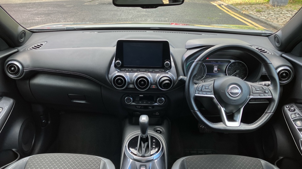 Nissan Juke 1.6 Hybrid N-Connecta 5dr Auto Hybrid Hatchback - Image 10