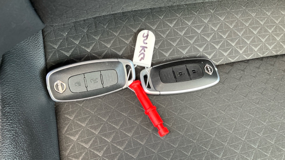 Nissan Juke 1.6 Hybrid N-Connecta 5dr Auto Hybrid Hatchback - Image 20