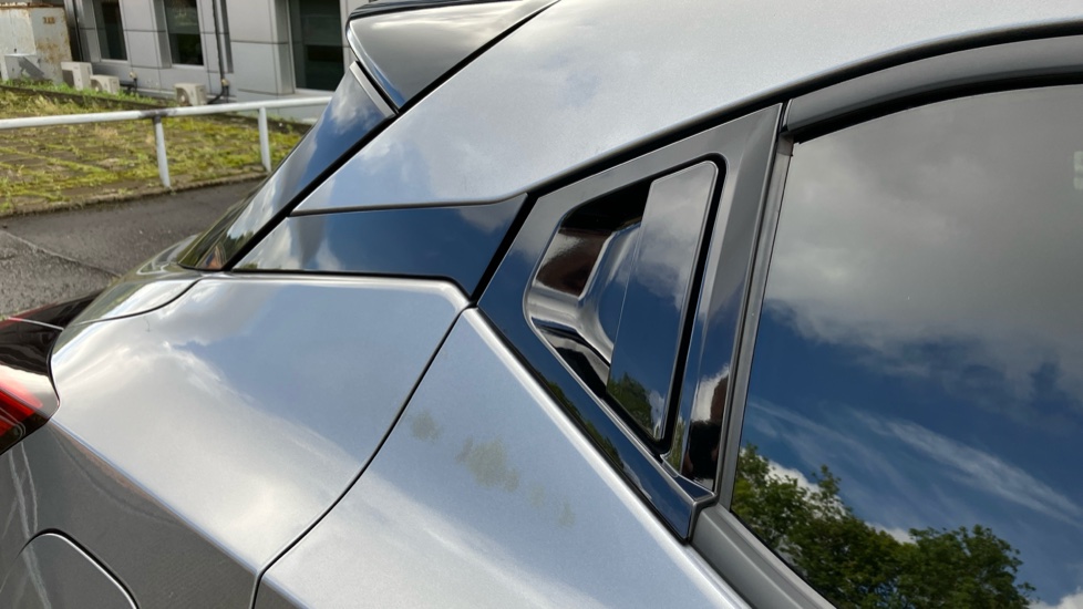 Nissan Juke 1.6 Hybrid N-Connecta 5dr Auto Hybrid Hatchback - Image 24