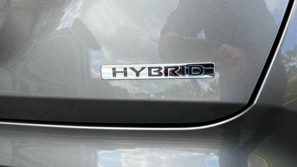 Nissan Juke 1.6 Hybrid N-Connecta 5dr Auto Hybrid Hatchback - Image 27