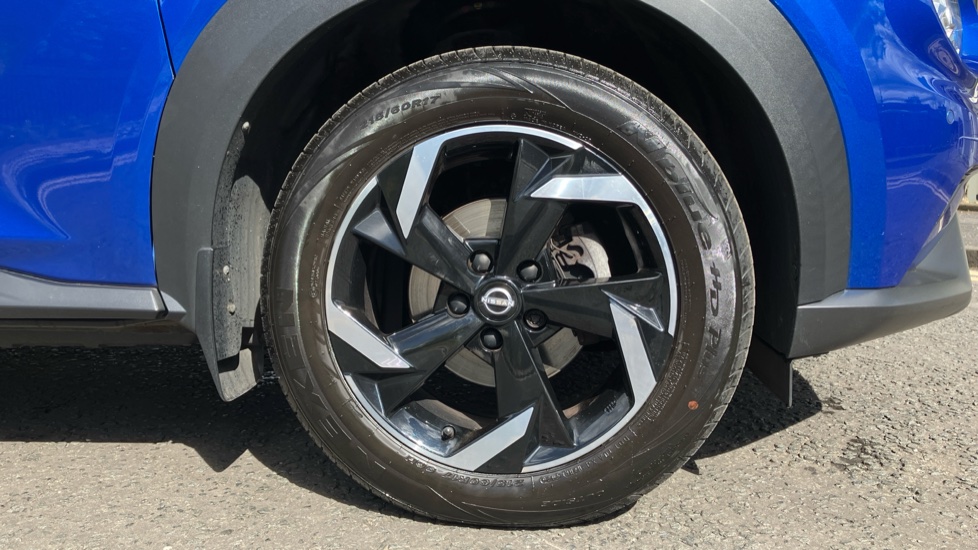 Nissan Juke 1.0 DiG-T 114 N-Connecta 5dr Petrol Hatchback - Image 7