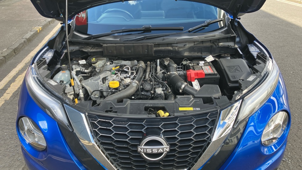 Nissan Juke 1.0 DiG-T 114 N-Connecta 5dr Petrol Hatchback - Image 8