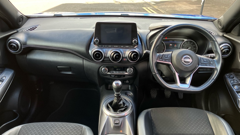 Nissan Juke 1.0 DiG-T 114 N-Connecta 5dr Petrol Hatchback - Image 10