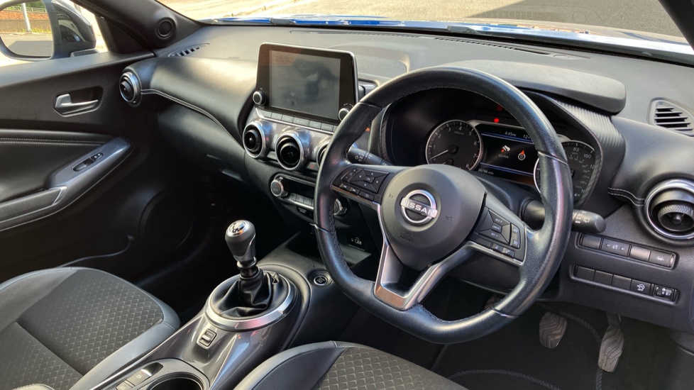 Nissan Juke 1.0 DiG-T 114 N-Connecta 5dr Petrol Hatchback - Image 11