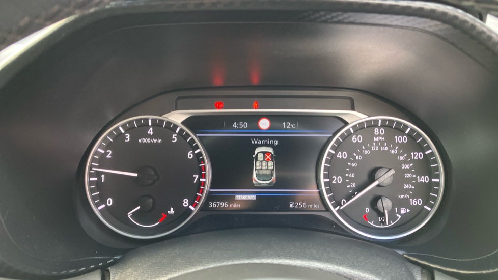 Nissan Juke 1.0 DiG-T 114 N-Connecta 5dr Petrol Hatchback - Image 18