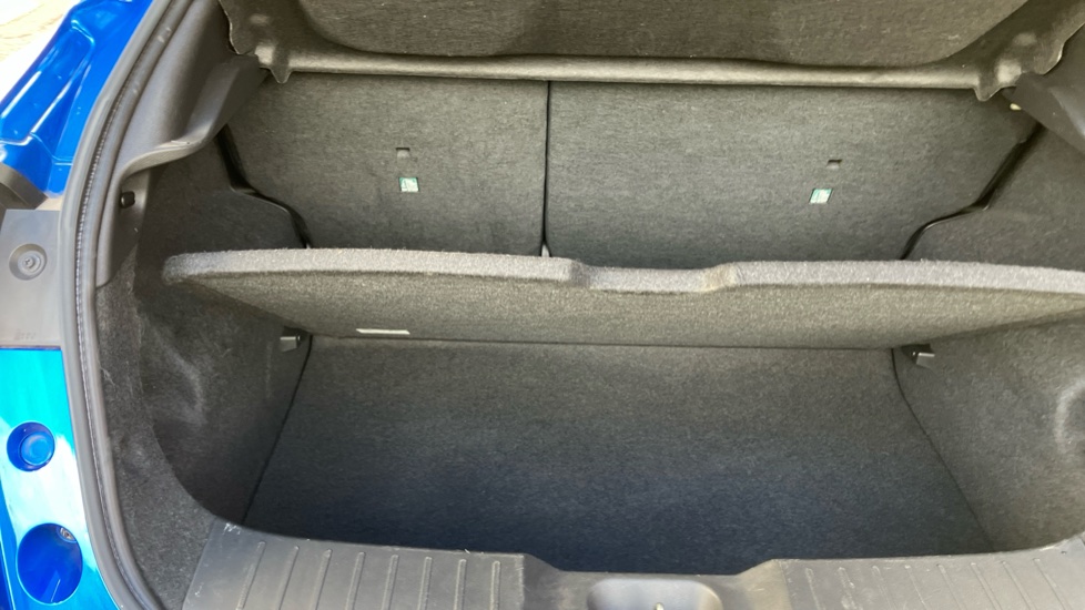 Nissan Juke 1.0 DiG-T 114 N-Connecta 5dr Petrol Hatchback - Image 35