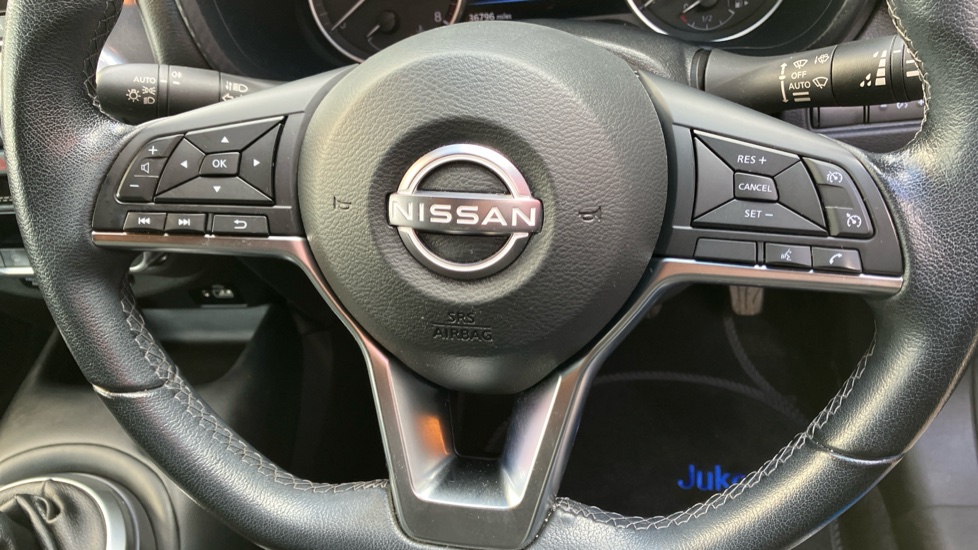 Nissan Juke 1.0 DiG-T 114 N-Connecta 5dr Petrol Hatchback - Image 41