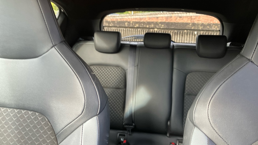 Nissan Juke 1.0 DiG-T 114 N-Connecta 5dr Petrol Hatchback - Image 15