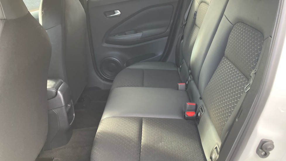 Nissan Juke 1.0 DiG-T 114 N-Connecta 5dr Petrol Hatchback - Image 16