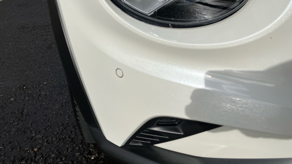 Nissan Juke 1.0 DiG-T 114 N-Connecta 5dr Petrol Hatchback - Image 21