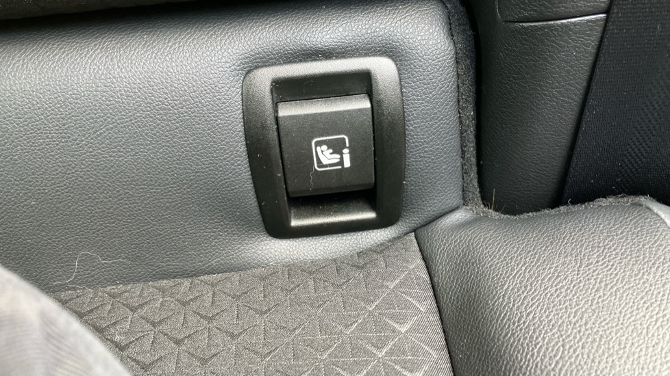Nissan Juke 1.0 DiG-T 114 N-Connecta 5dr Petrol Hatchback - Image 34