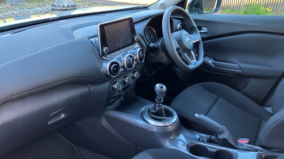 Nissan Juke 1.0 DiG-T 114 Acenta 5dr Petrol Hatchback - Image 9