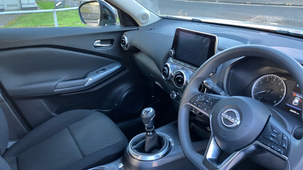 Nissan Juke 1.0 DiG-T 114 Acenta 5dr Petrol Hatchback - Image 14