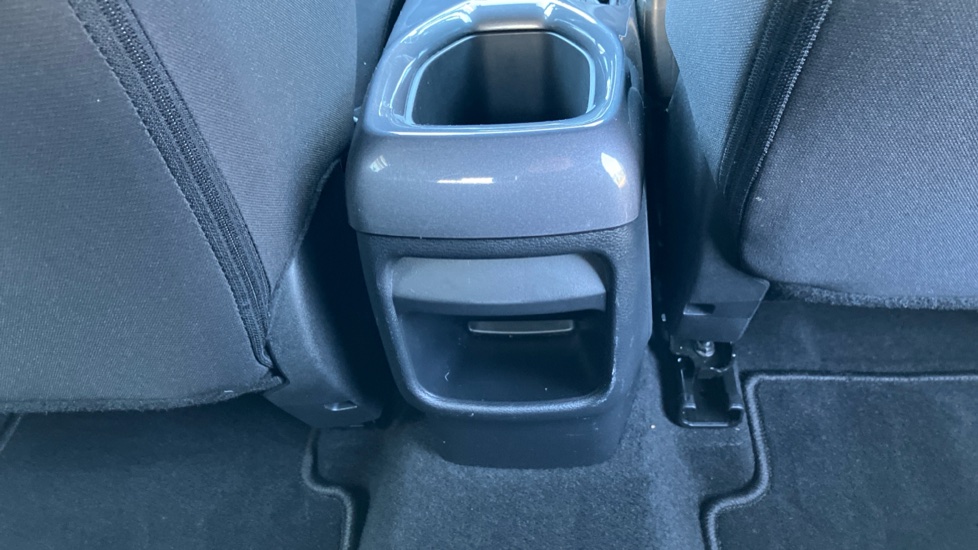 Nissan Juke 1.0 DiG-T 114 Acenta 5dr Petrol Hatchback - Image 31