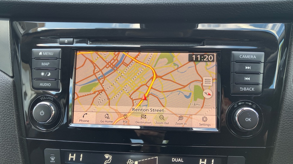 Nissan Qashqai 1.3 DiG-T N-Connecta 5dr Petrol Hatchback - Image 12