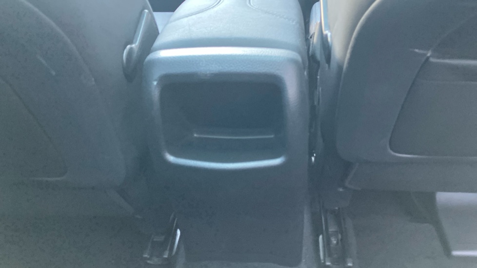 Nissan Qashqai 1.3 DiG-T 160 Tekna 5dr Petrol Hatchback - Image 36