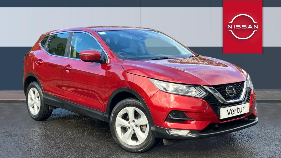Nissan Qashqai 1.3 DiG-T Acenta Premium 5dr Petrol Hatchback - Image 1