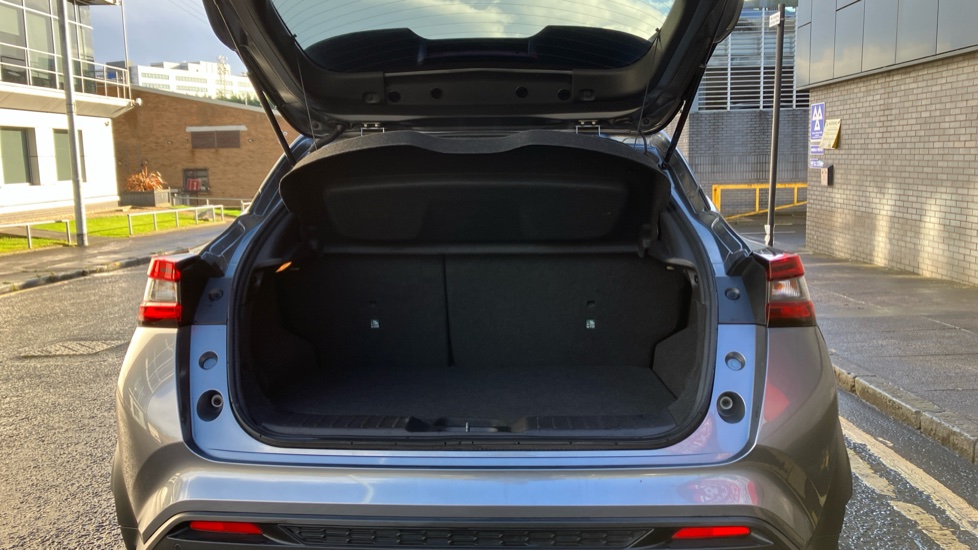 Nissan Juke 1.0 DiG-T 114 N-Connecta 5dr DCT Petrol Hatchback - Image 4