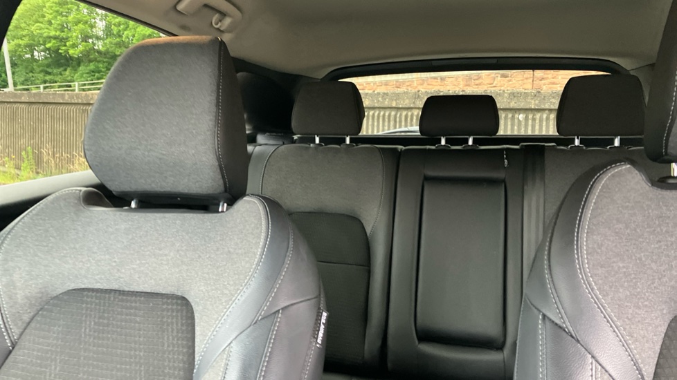 Nissan Qashqai 1.3 DiG-T MH N-Connecta 5dr Petrol Hatchback - Image 15
