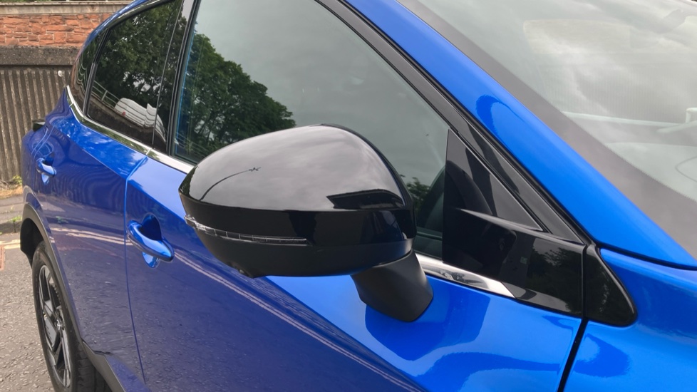 Nissan Qashqai 1.3 DiG-T MH N-Connecta 5dr Petrol Hatchback - Image 22