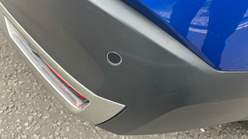 Nissan Qashqai 1.3 DiG-T MH N-Connecta 5dr Petrol Hatchback - Image 25