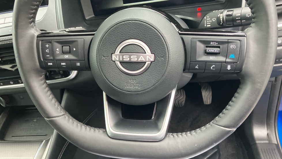 Nissan Qashqai 1.3 DiG-T MH N-Connecta 5dr Petrol Hatchback - Image 40