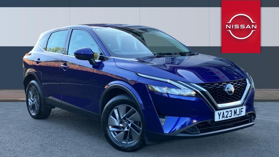 Nissan Qashqai 1.3 DiG-T MH Acenta Premium 5dr Petrol Hatchback - Image 1
