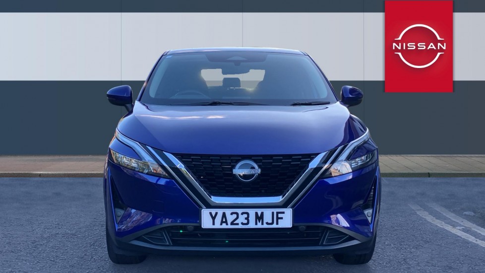 Nissan Qashqai 1.3 DiG-T MH Acenta Premium 5dr Petrol Hatchback - Image 3