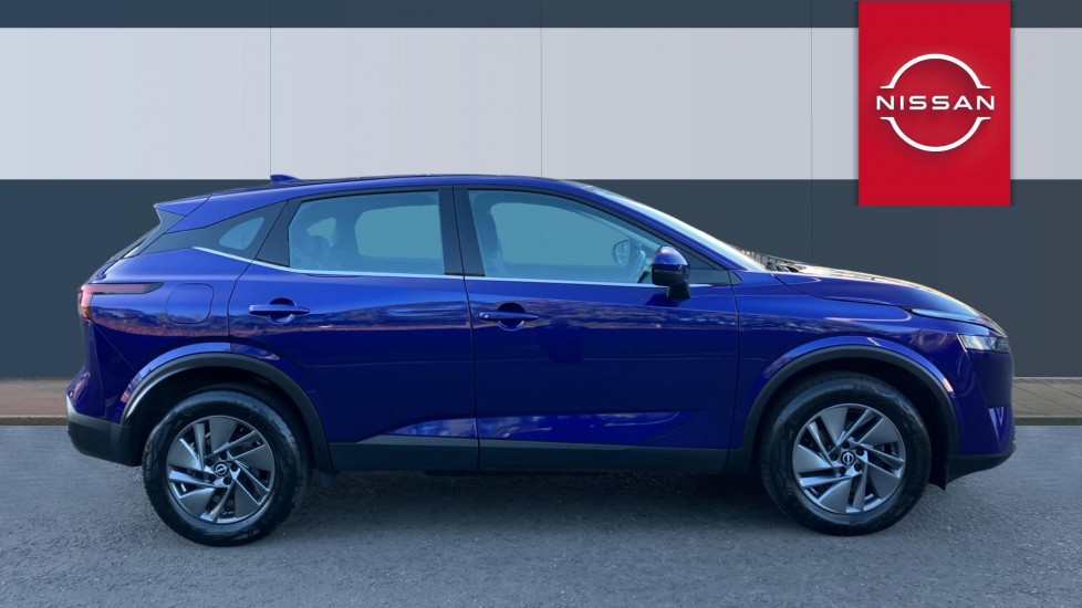 Nissan Qashqai 1.3 DiG-T MH Acenta Premium 5dr Petrol Hatchback - Image 5