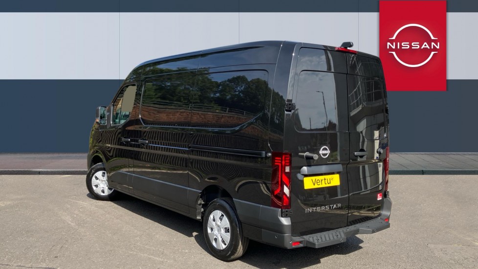 Nissan Interstar F35 L2 Diesel 2.0 dci 150ps H2 Tekna Van - Image 2