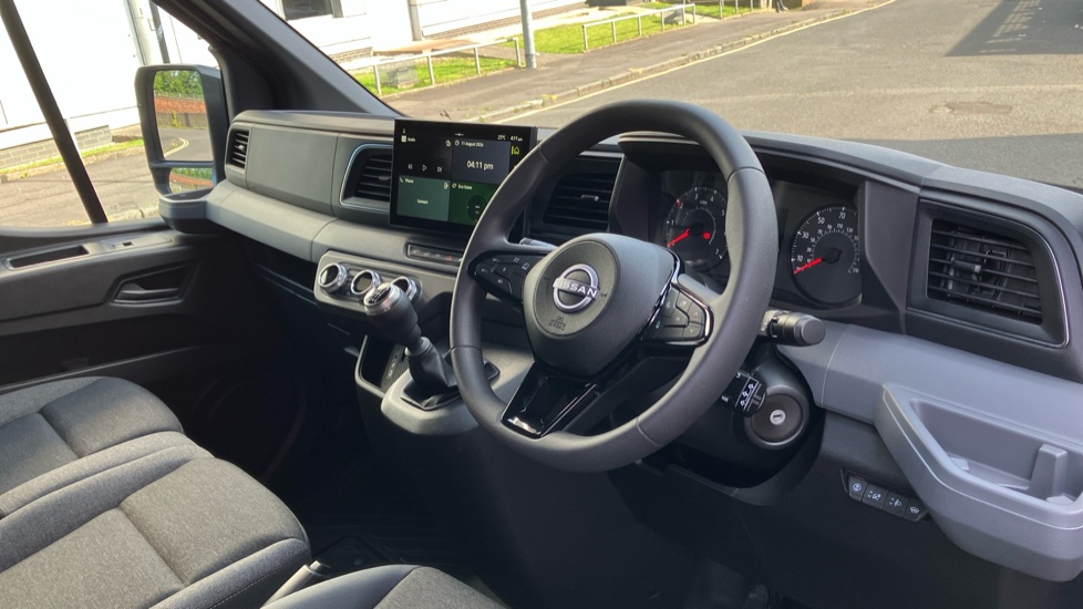 Nissan Interstar F35 L2 Diesel 2.0 dci 150ps H2 Tekna Van - Image 11