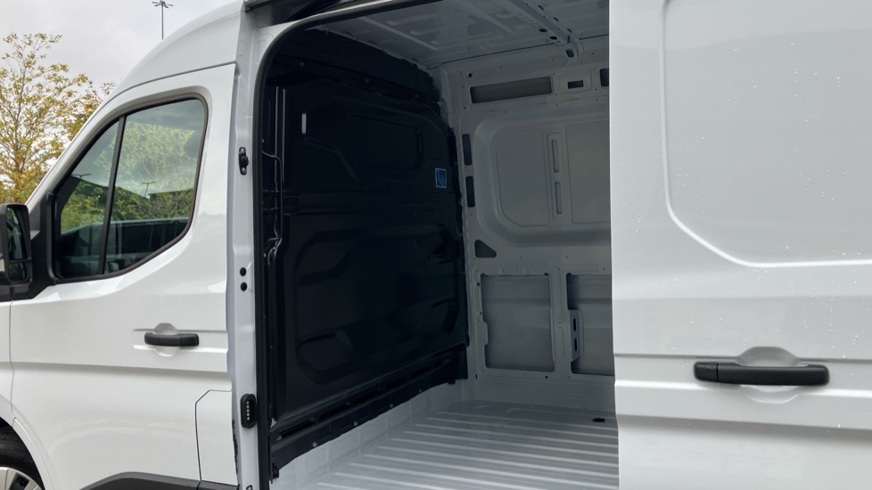 Nissan Interstar F35 L2 Diesel 2.0 dci 130ps H2 Acenta Van - Image 31