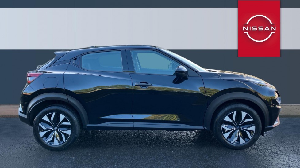 Nissan Juke 1.0 DiG-T Acenta Premium 5dr Petrol Hatchback - Image 5