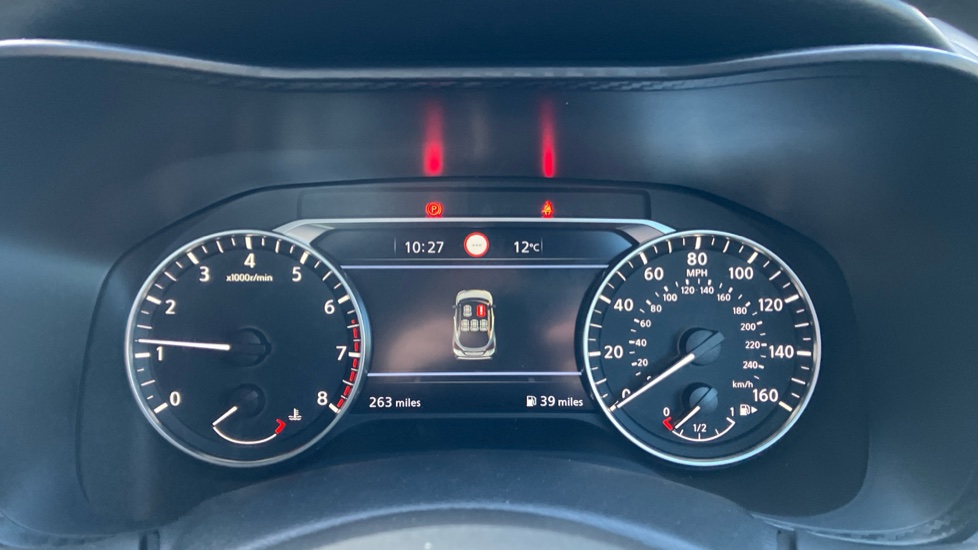 Nissan Juke 1.0 DiG-T Acenta Premium 5dr Petrol Hatchback - Image 18