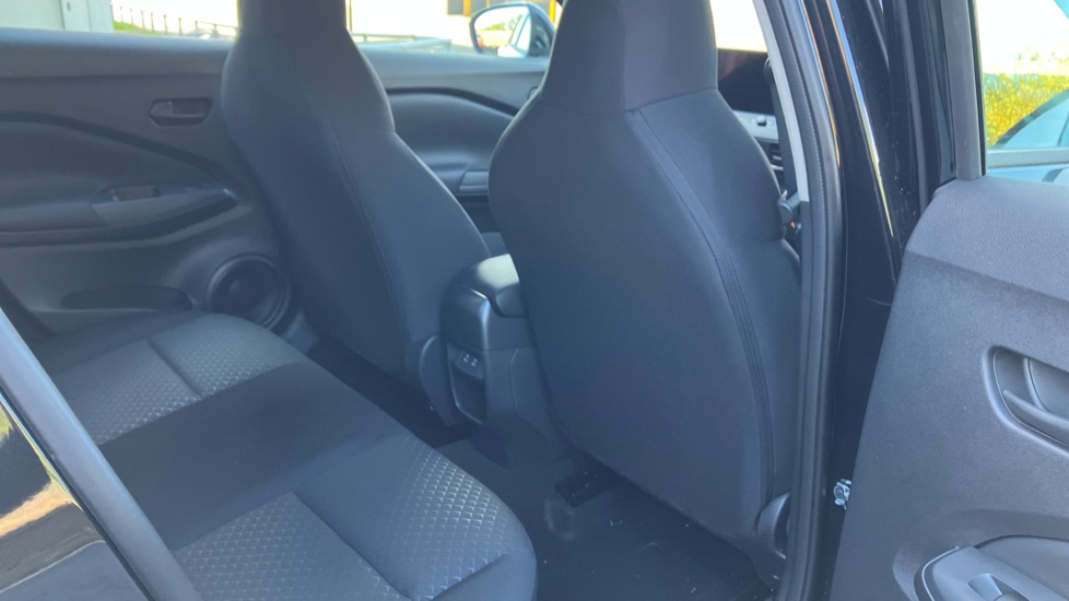 Nissan Juke 1.0 DiG-T Acenta Premium 5dr Petrol Hatchback - Image 29