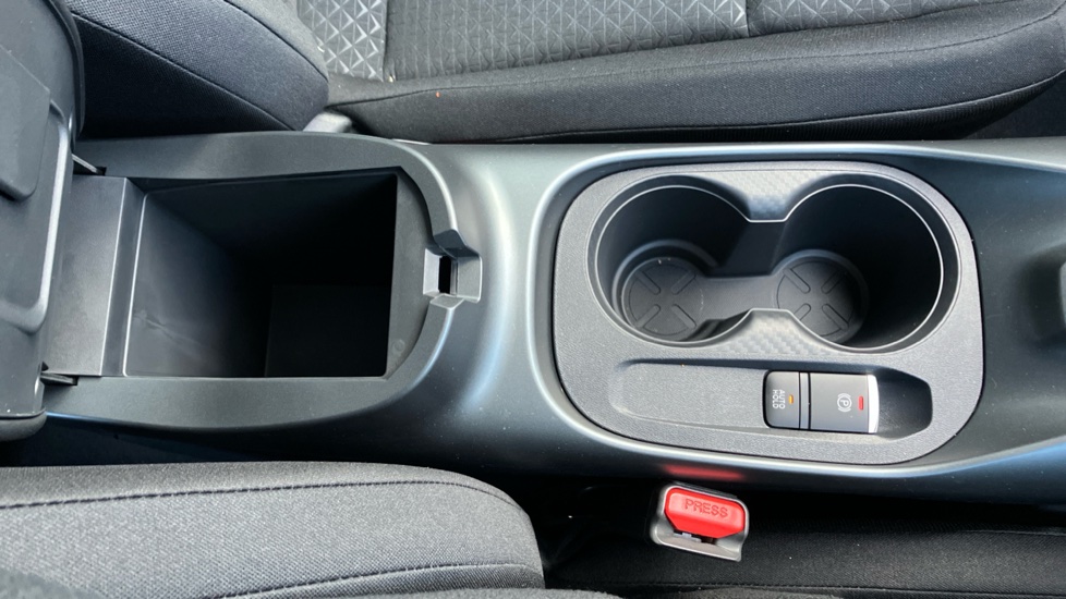 Nissan Juke 1.0 DiG-T Acenta Premium 5dr Petrol Hatchback - Image 43