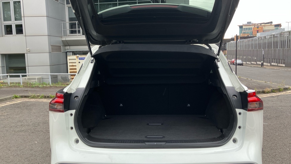 Nissan Qashqai 1.5 E-Power N-Connecta 5dr Auto Hybrid Hatchback - Image 4