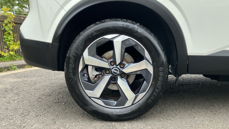 Nissan Qashqai 1.5 E-Power N-Connecta 5dr Auto Hybrid Hatchback - Image 7