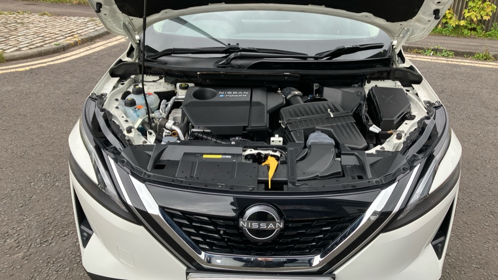 Nissan Qashqai 1.5 E-Power N-Connecta 5dr Auto Hybrid Hatchback - Image 8