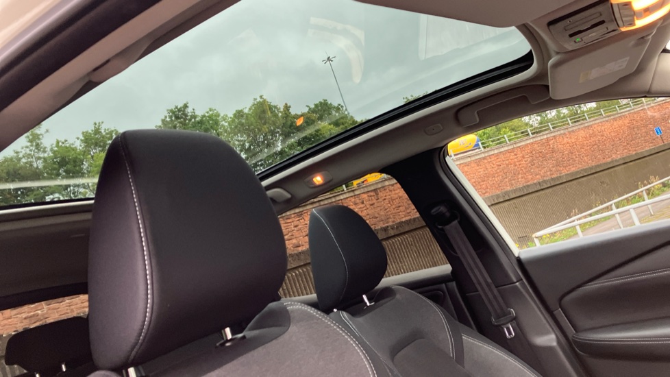 Nissan Qashqai 1.5 E-Power N-Connecta 5dr Auto Hybrid Hatchback - Image 27