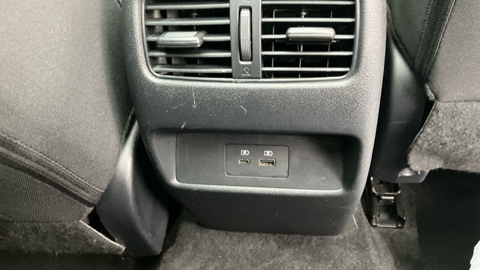 Nissan Qashqai 1.5 E-Power N-Connecta 5dr Auto Hybrid Hatchback - Image 35