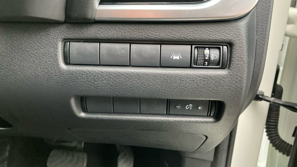 Nissan Qashqai 1.5 E-Power N-Connecta 5dr Auto Hybrid Hatchback - Image 42