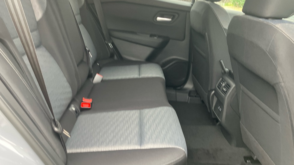 Nissan X-Trail 1.5 MHEV 163 N-Connecta 5dr Xtronic Petrol Station Wagon - Image 16