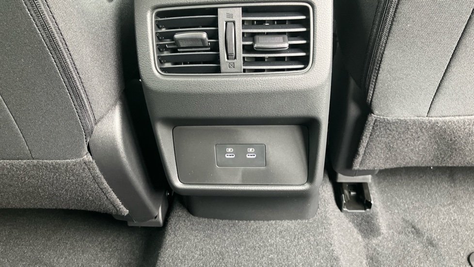 Nissan X-Trail 1.5 MHEV 163 N-Connecta 5dr Xtronic Petrol Station Wagon - Image 33