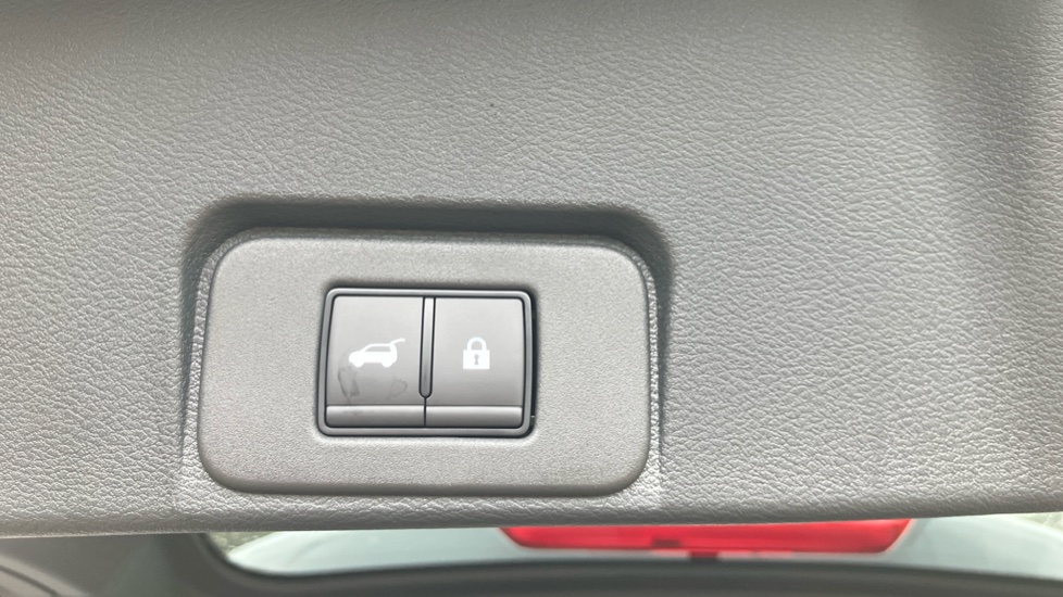 Nissan X-Trail 1.5 MHEV 163 N-Connecta 5dr Xtronic Petrol Station Wagon - Image 34