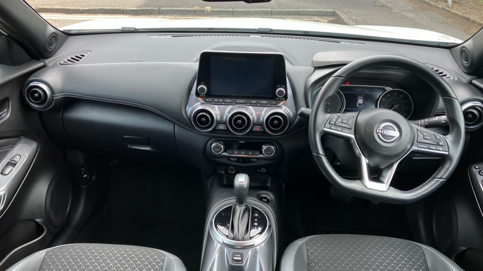 Nissan Juke 1.6 Hybrid N-Connecta 5dr Auto Hybrid Hatchback - Image 10