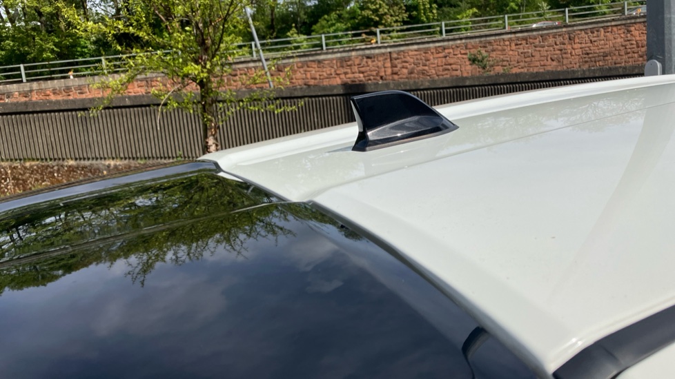 Nissan Juke 1.6 Hybrid N-Connecta 5dr Auto Hybrid Hatchback - Image 25